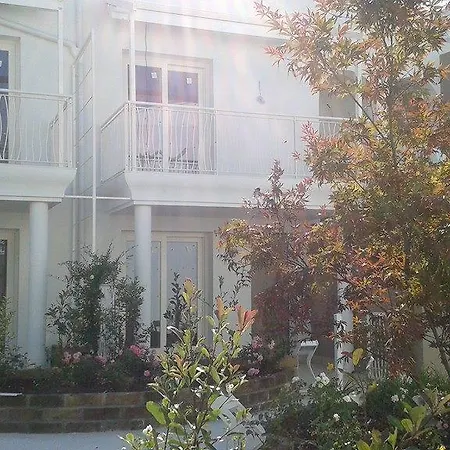 Apartment Wave Village 2